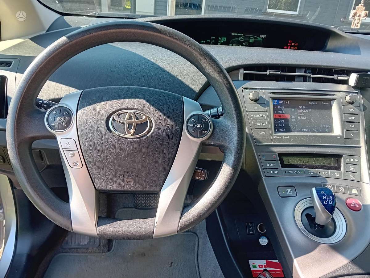 Toyota Prius - 6