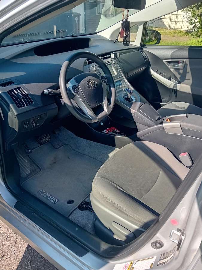 Toyota Prius - 8