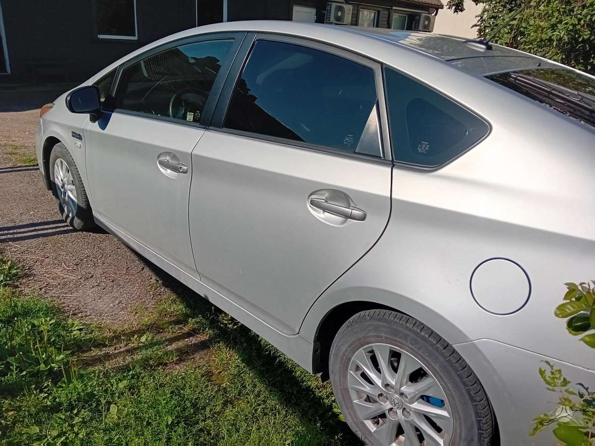 Toyota Prius - 9