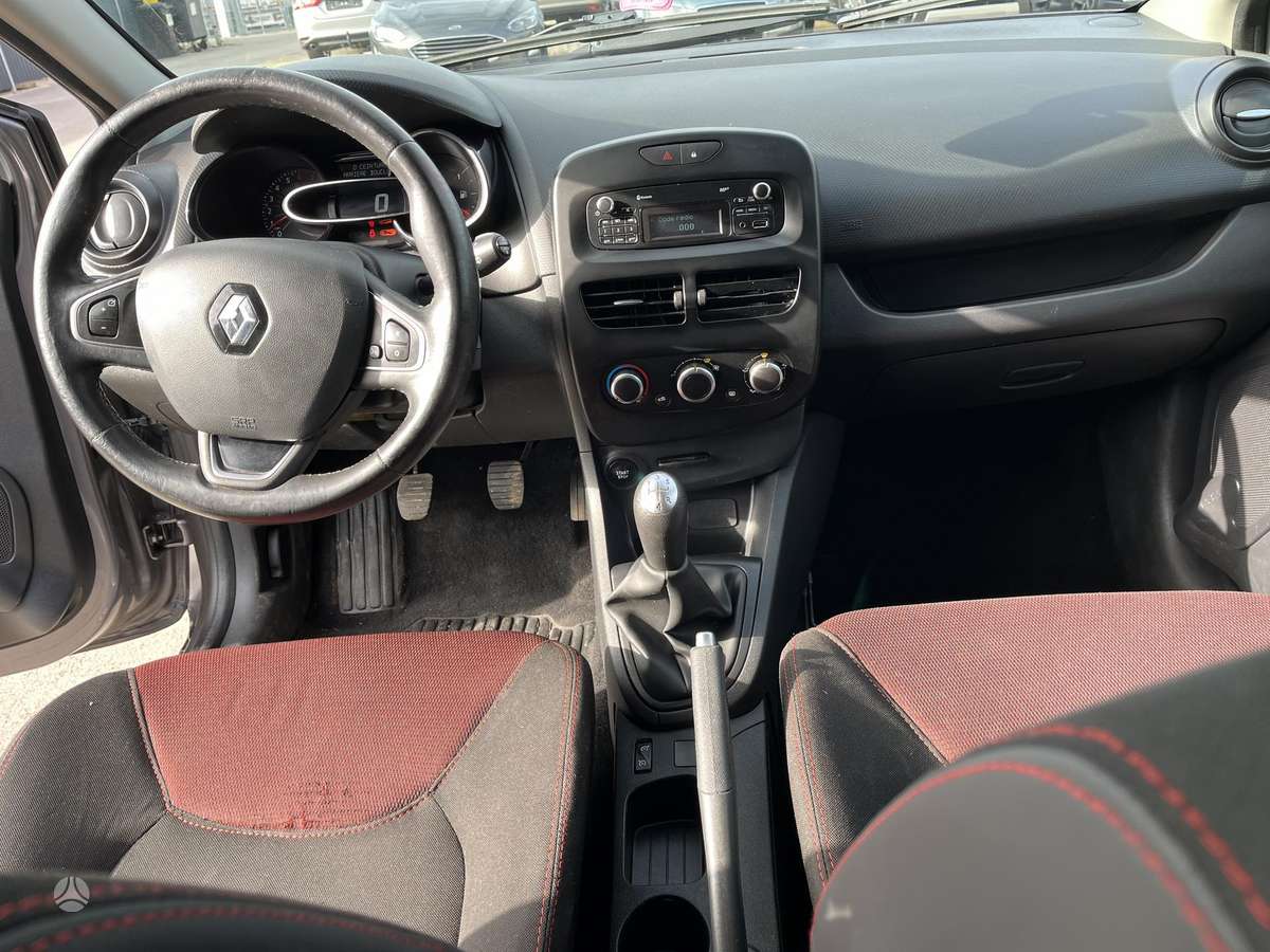 Renault Clio, 1.2 l., hatchback