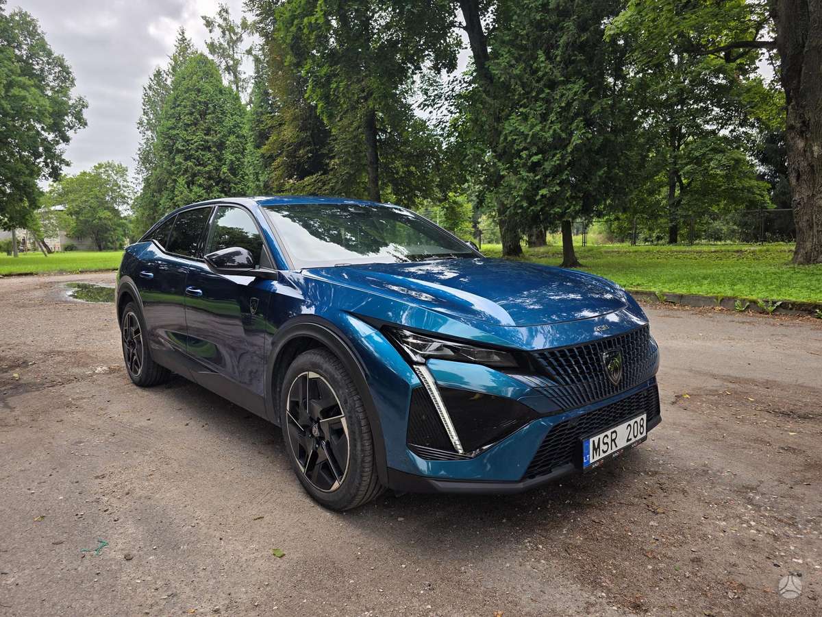 Peugeot 408 - 4