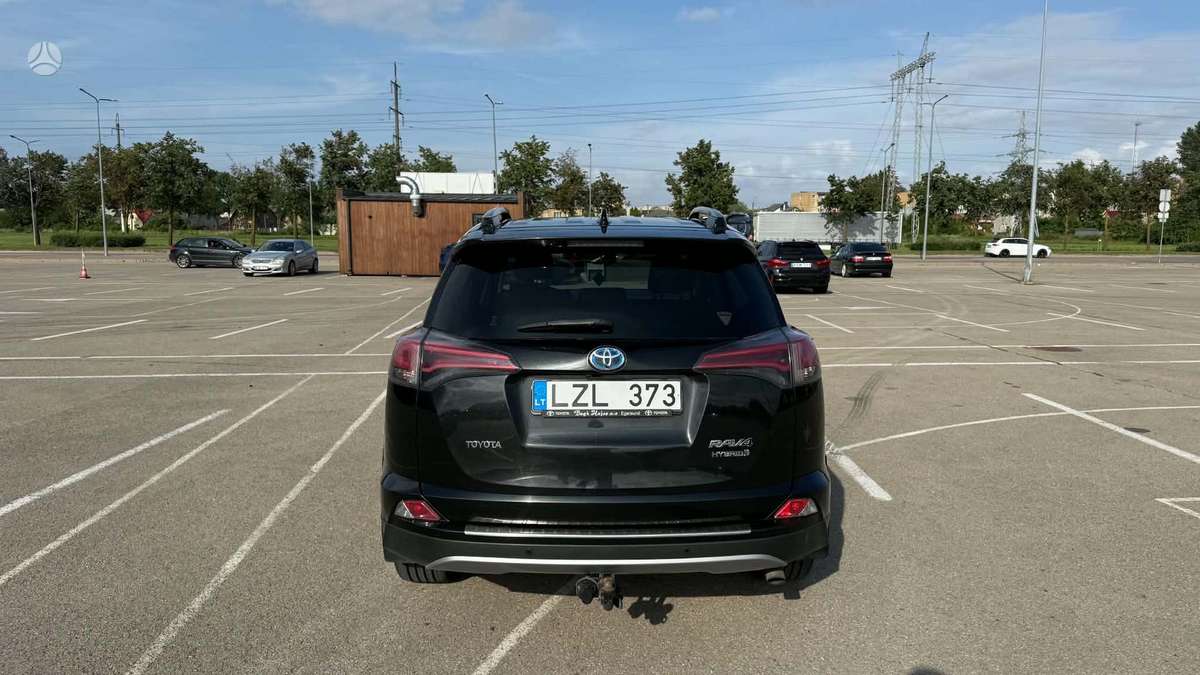 Toyota RAV4 - 4