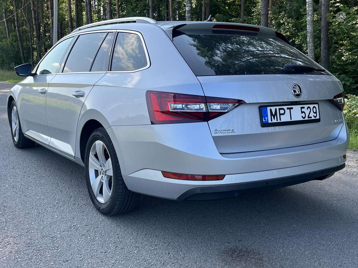 Skoda Superb, 2.0 l., Универсал