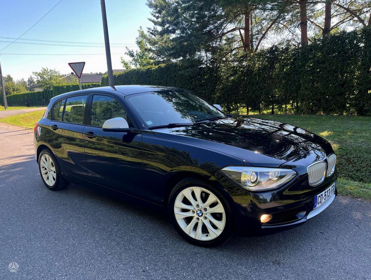 BMW 120, 2.0 l., hatchback