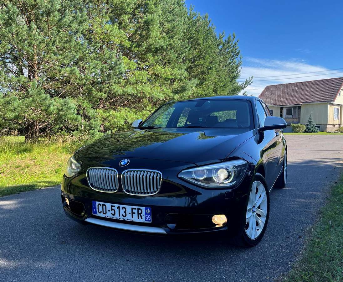 BMW 120, 2.0 l., hatchback