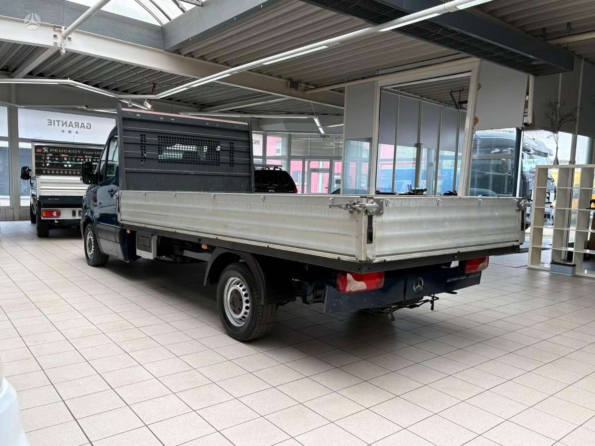 Mercedes-Benz 316CDI, бортовые