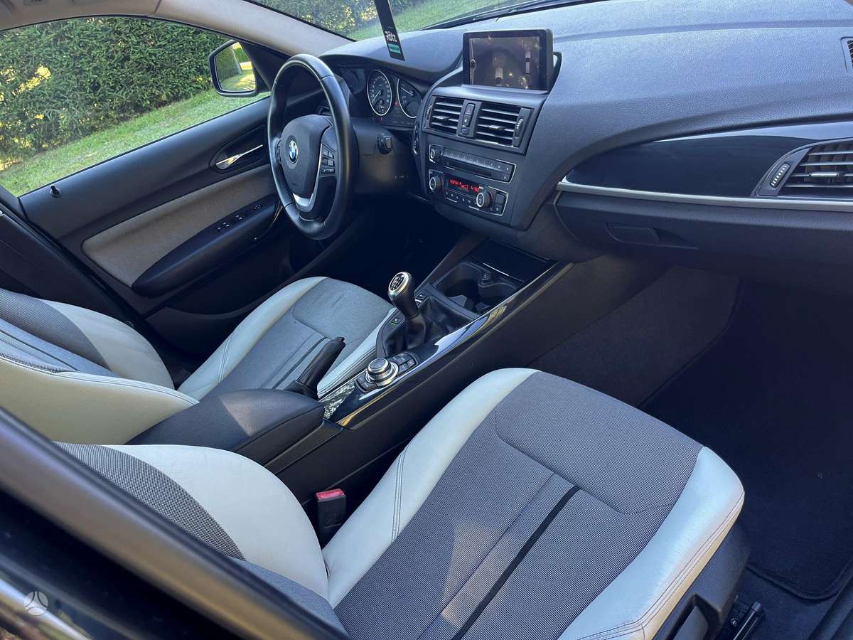 BMW 120, 2.0 l., hatchback
