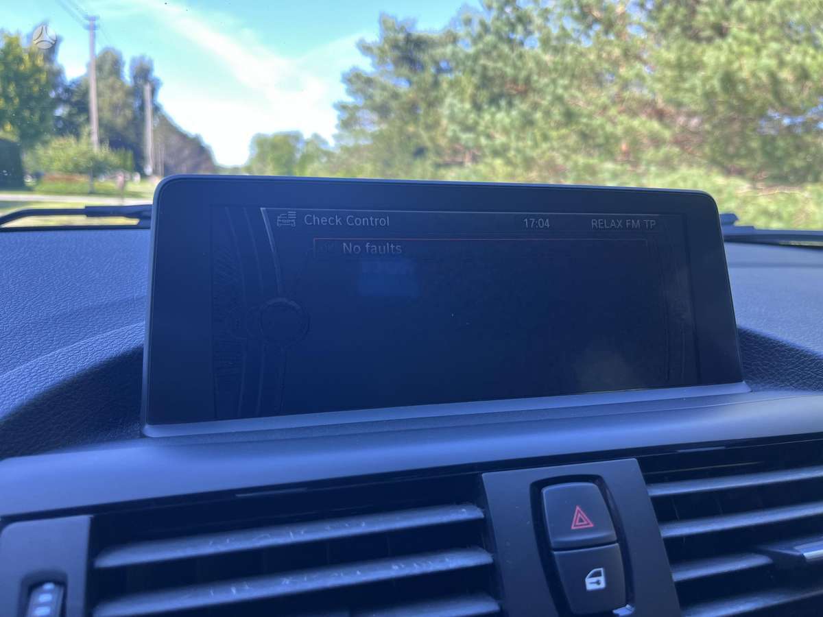 BMW 120, 2.0 l., hatchback