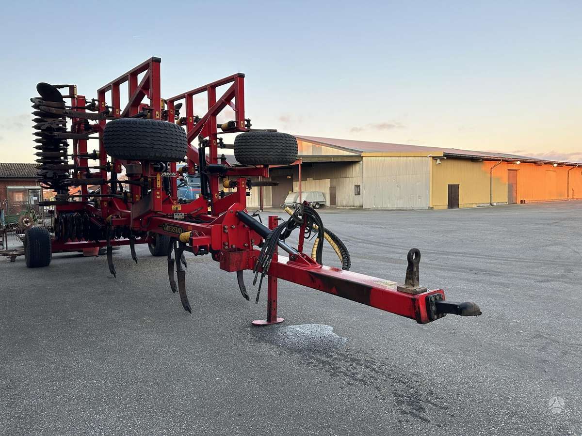 Vaderstad CULTUS CS-500, скребки, скрубберы