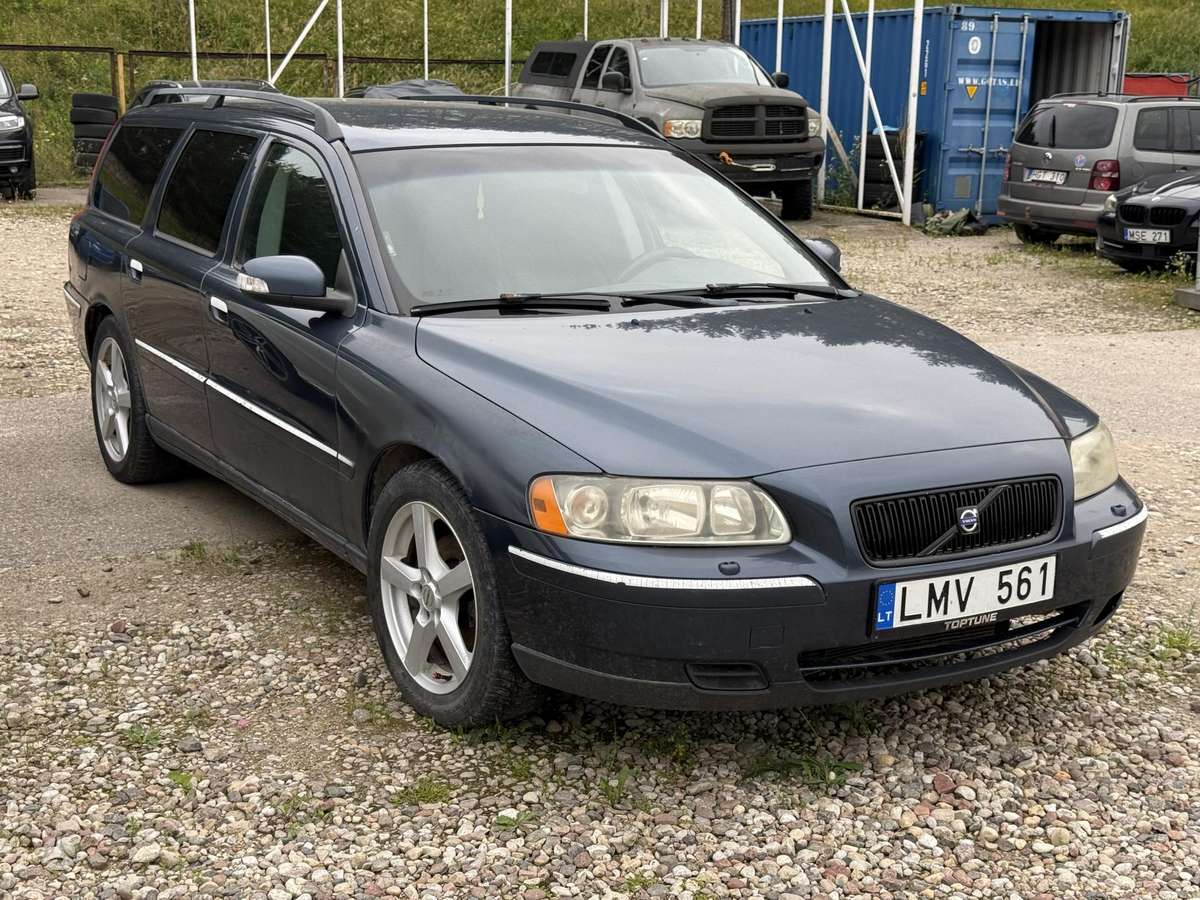 Volvo V70, 2.4 l., wagon