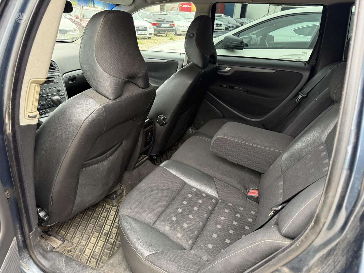 Volvo V70, 2.4 l., wagon