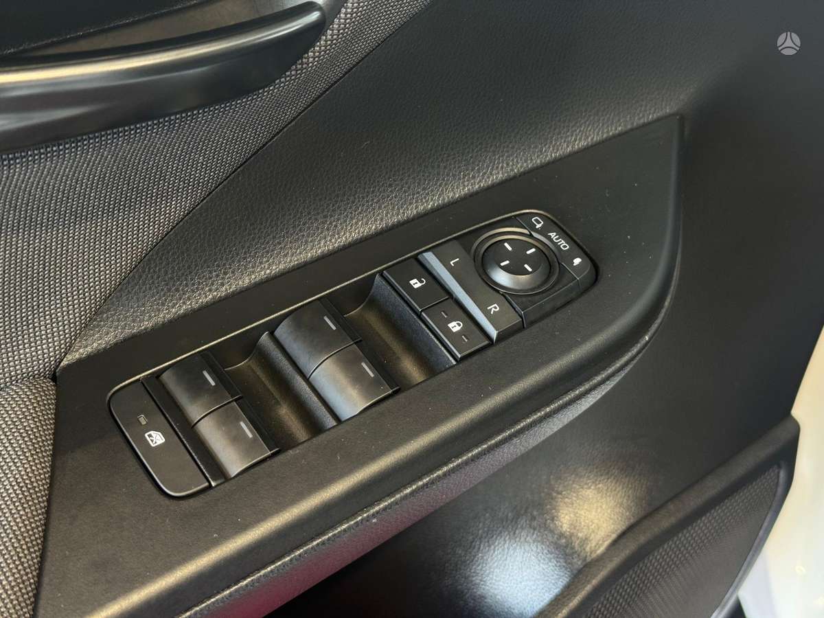Toyota C-HR - 12