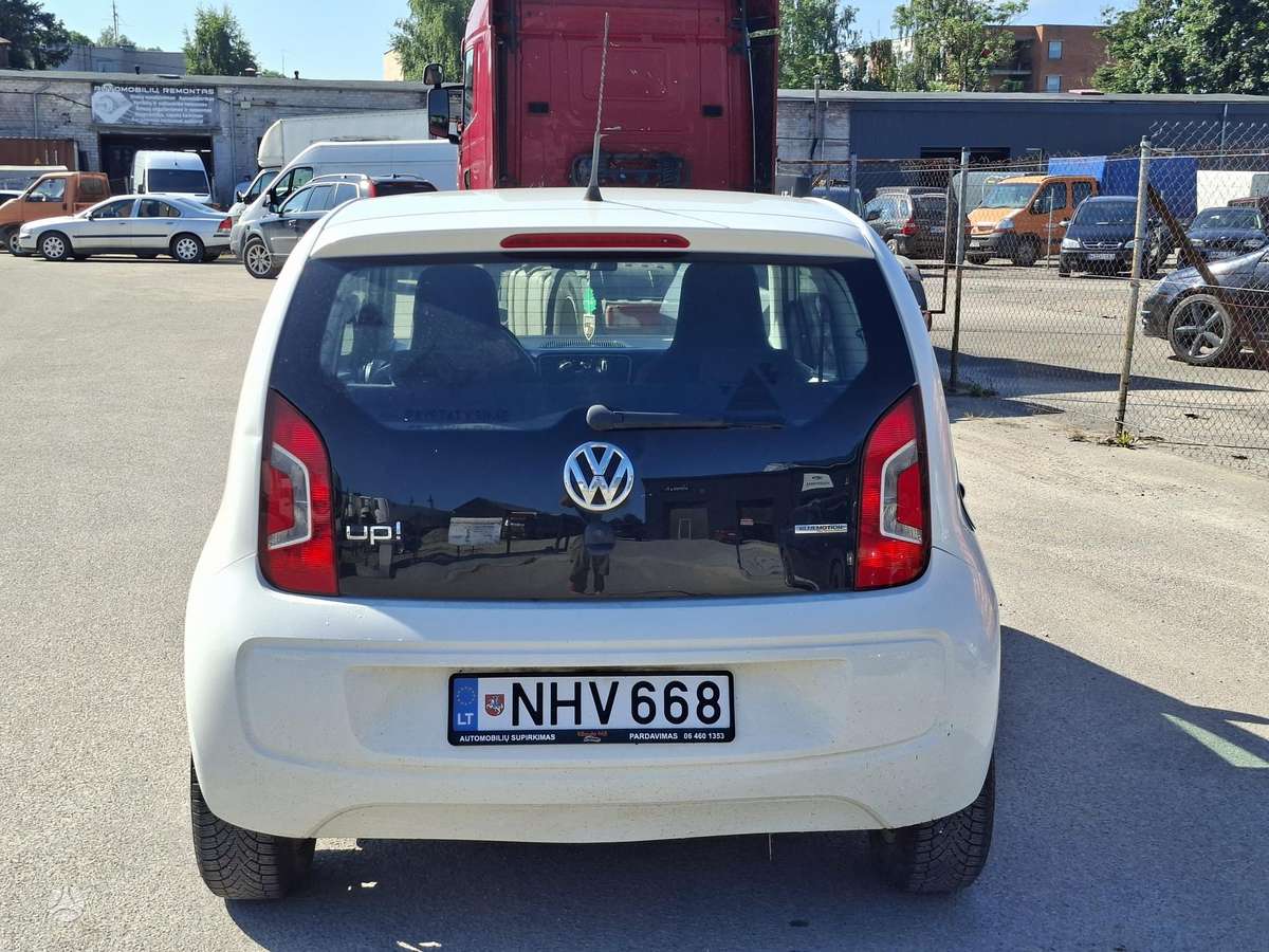 Volkswagen Up, 1.0 l., hatchback