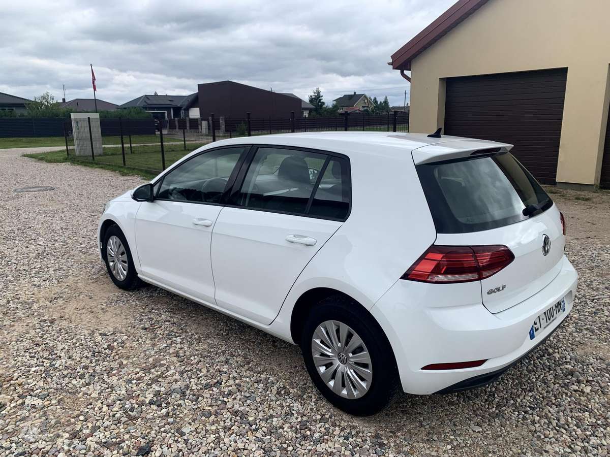 Volkswagen Golf - 3