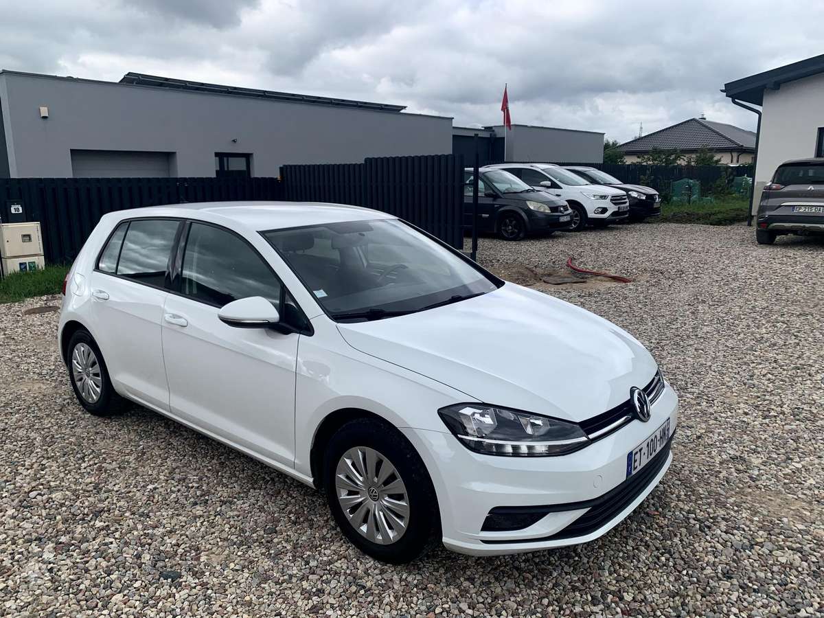 Volkswagen Golf - 5