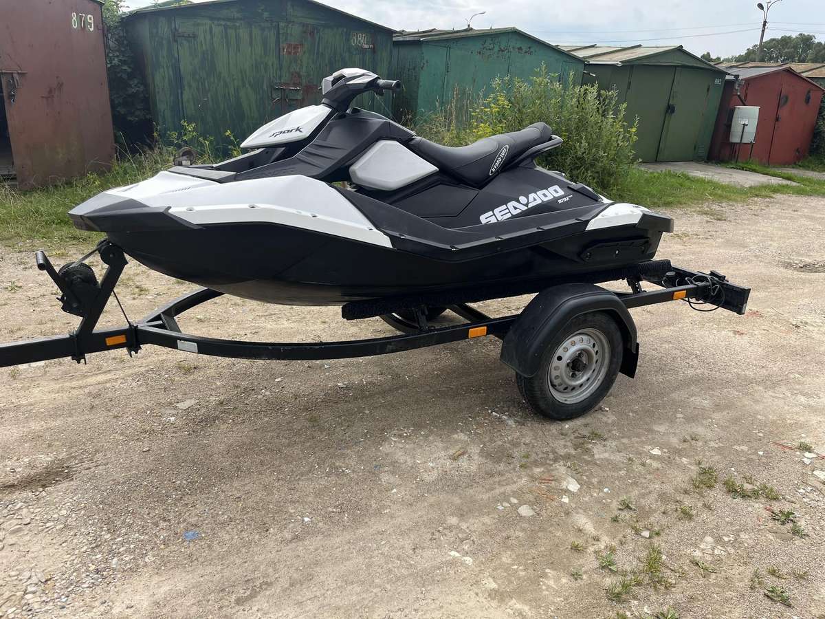 Sea-Doo Spark, jet skis