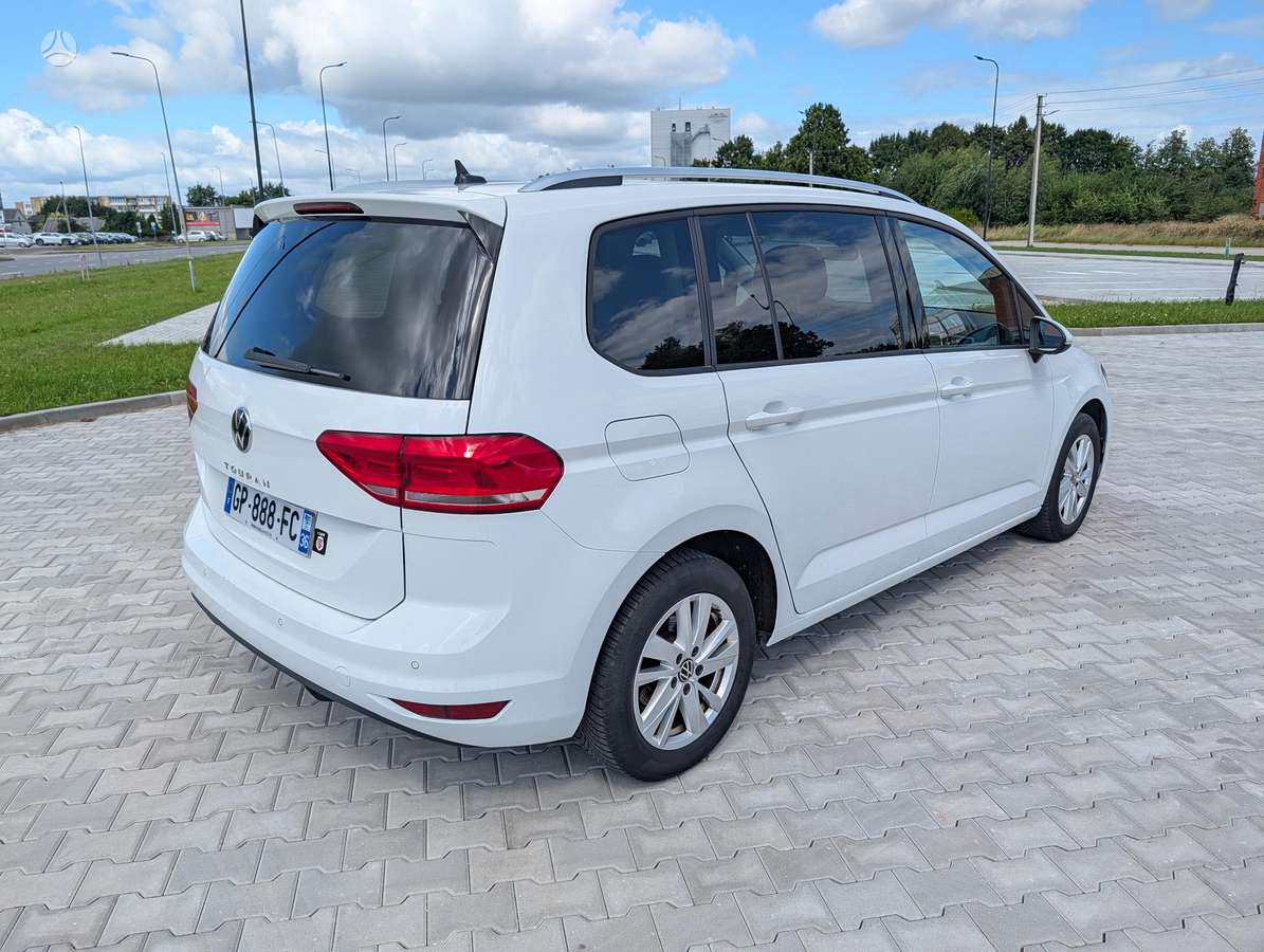 Volkswagen Touran - 3