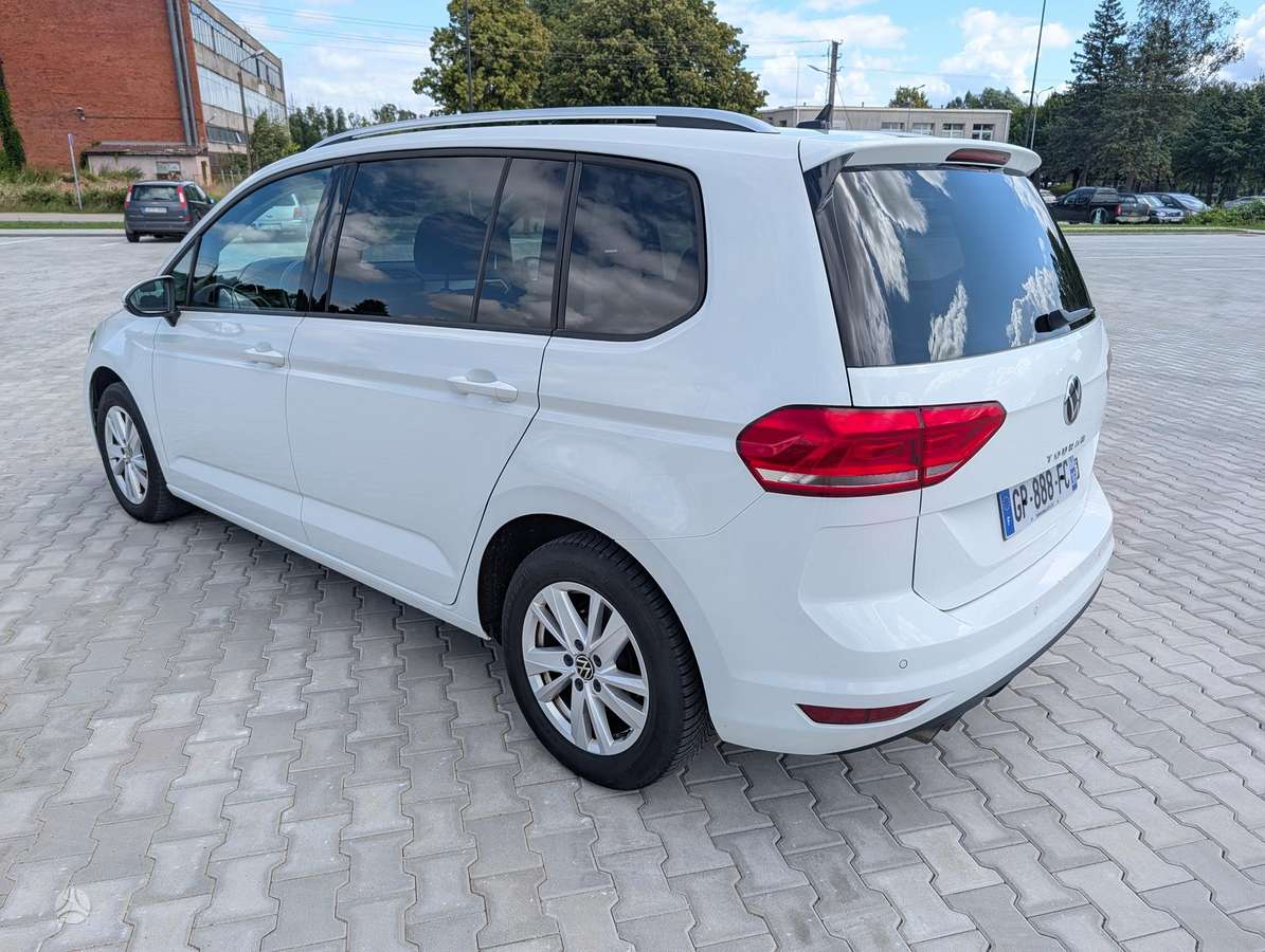 Volkswagen Touran - 5