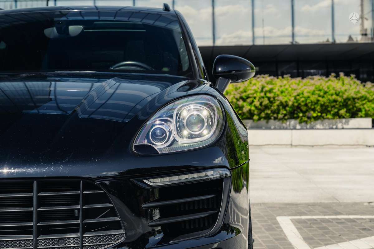 Porsche Macan - 4