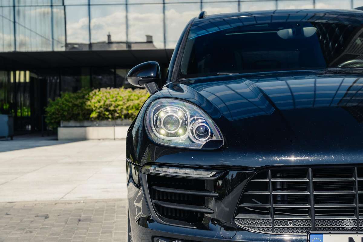 Porsche Macan - 5