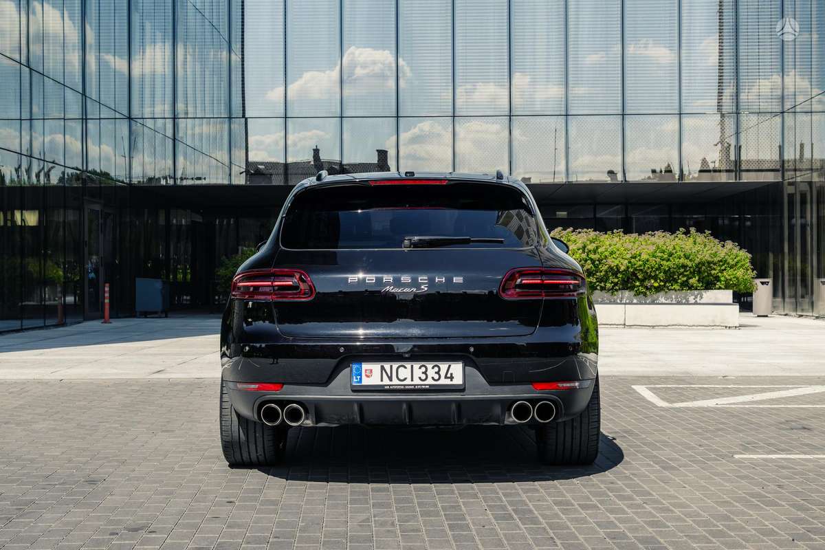 Porsche Macan - 12