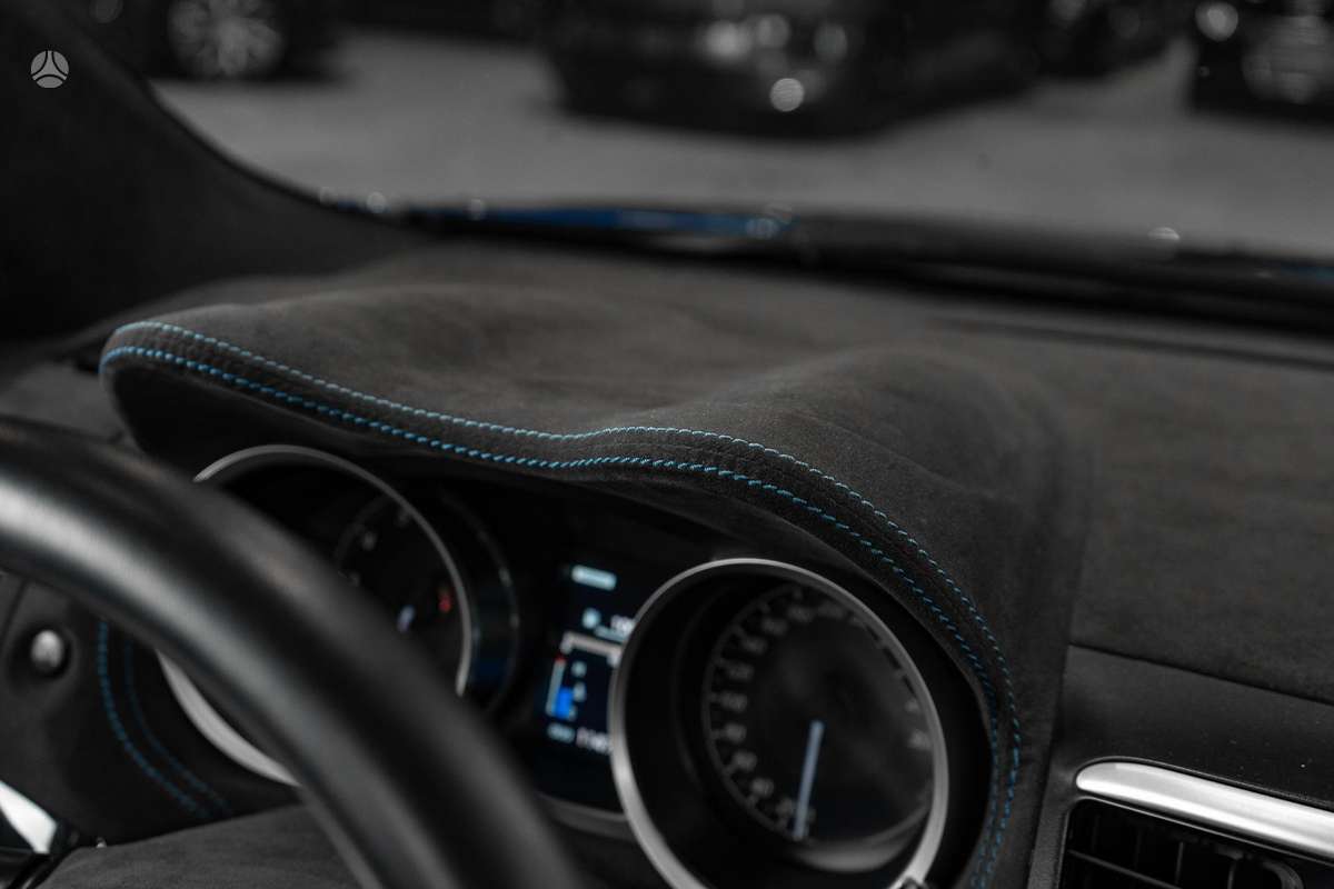 Mitsubishi Lancer Evolution, 2.0 l., sedanas