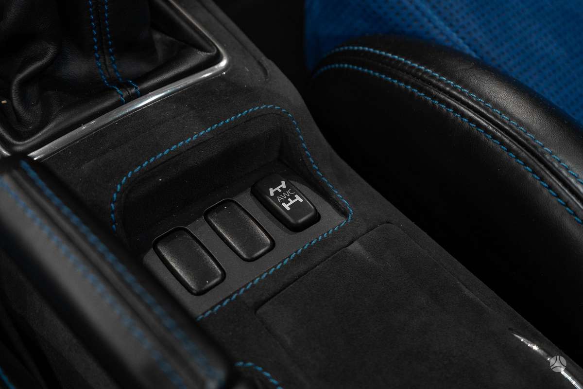 Mitsubishi Lancer Evolution, 2.0 l., sedanas