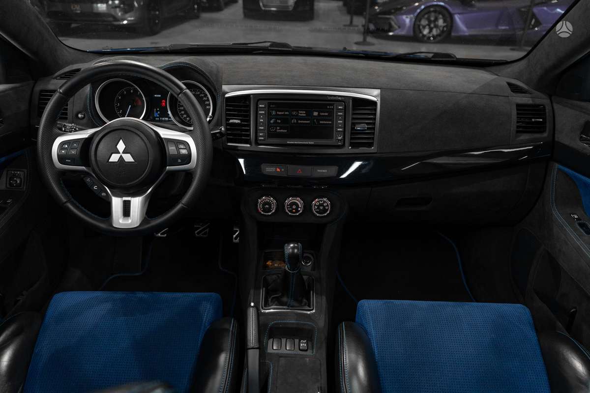 Mitsubishi Lancer Evolution, 2.0 l., sedanas
