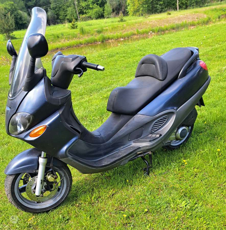 Piaggio X9 125cc, scooters / mopeds