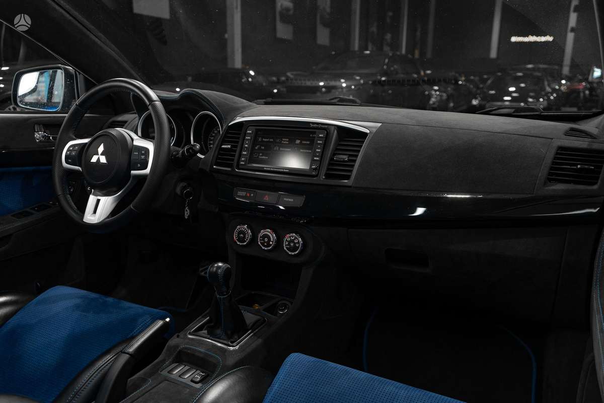 Mitsubishi Lancer Evolution, 2.0 l., sedanas