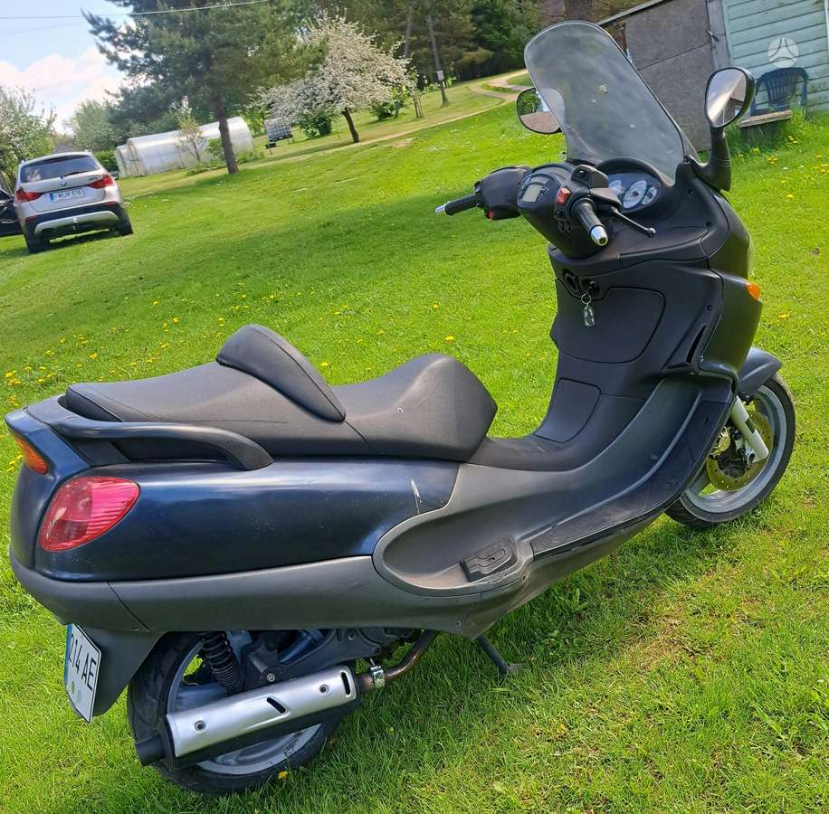 Piaggio X9 125cc, scooters / mopeds