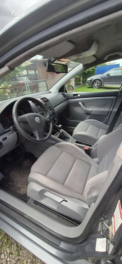 Volkswagen Golf - 3