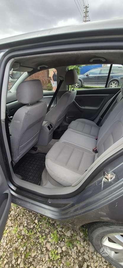 Volkswagen Golf - 4