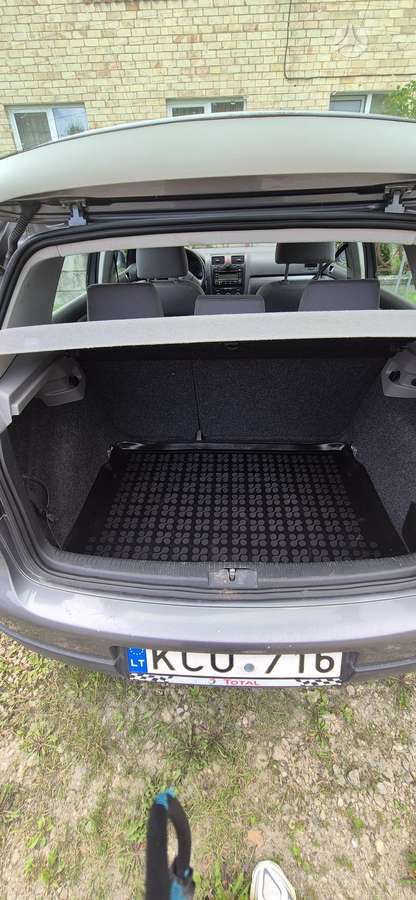 Volkswagen Golf - 5