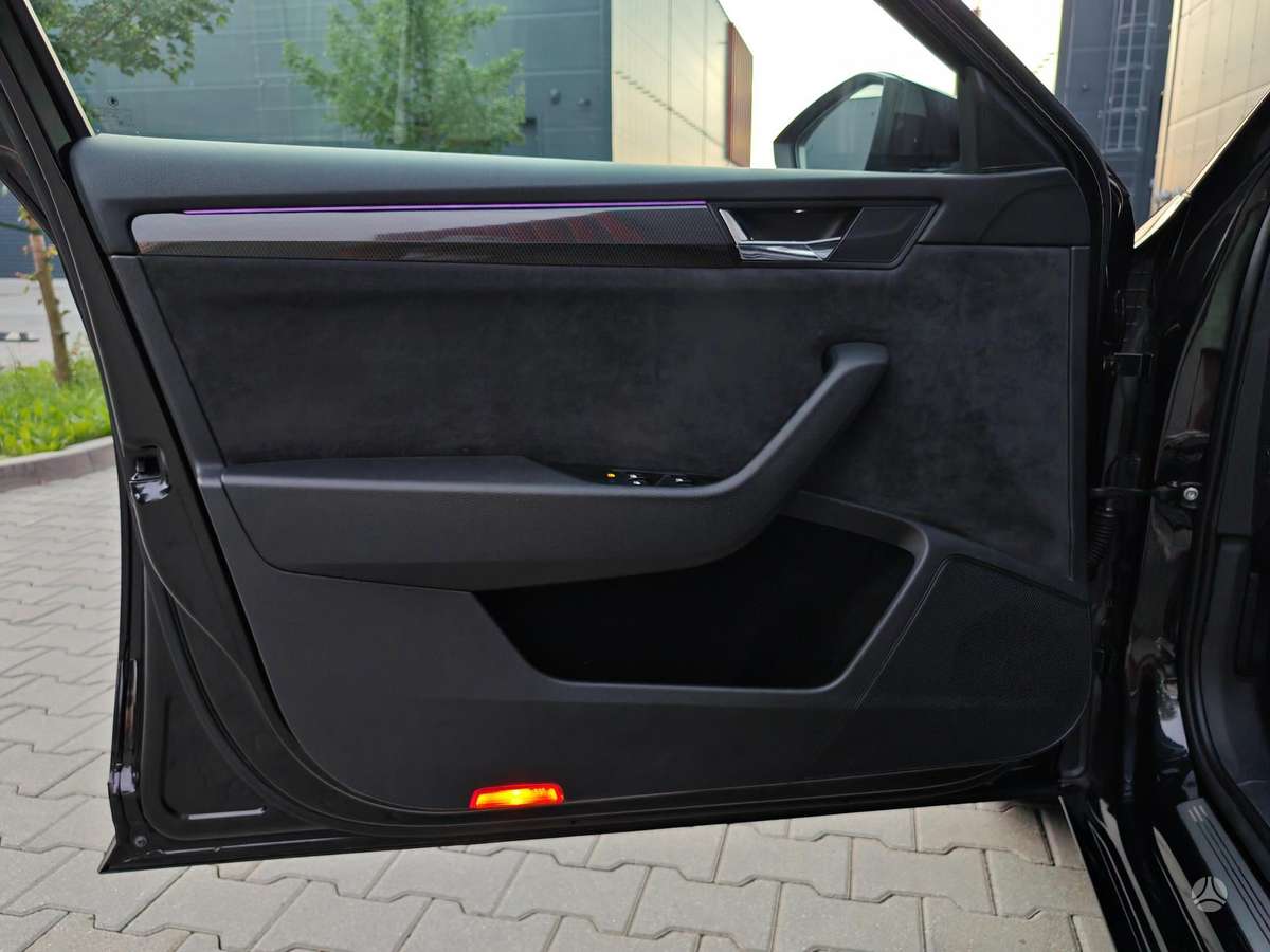 Skoda Superb, 2.0 l., Универсал