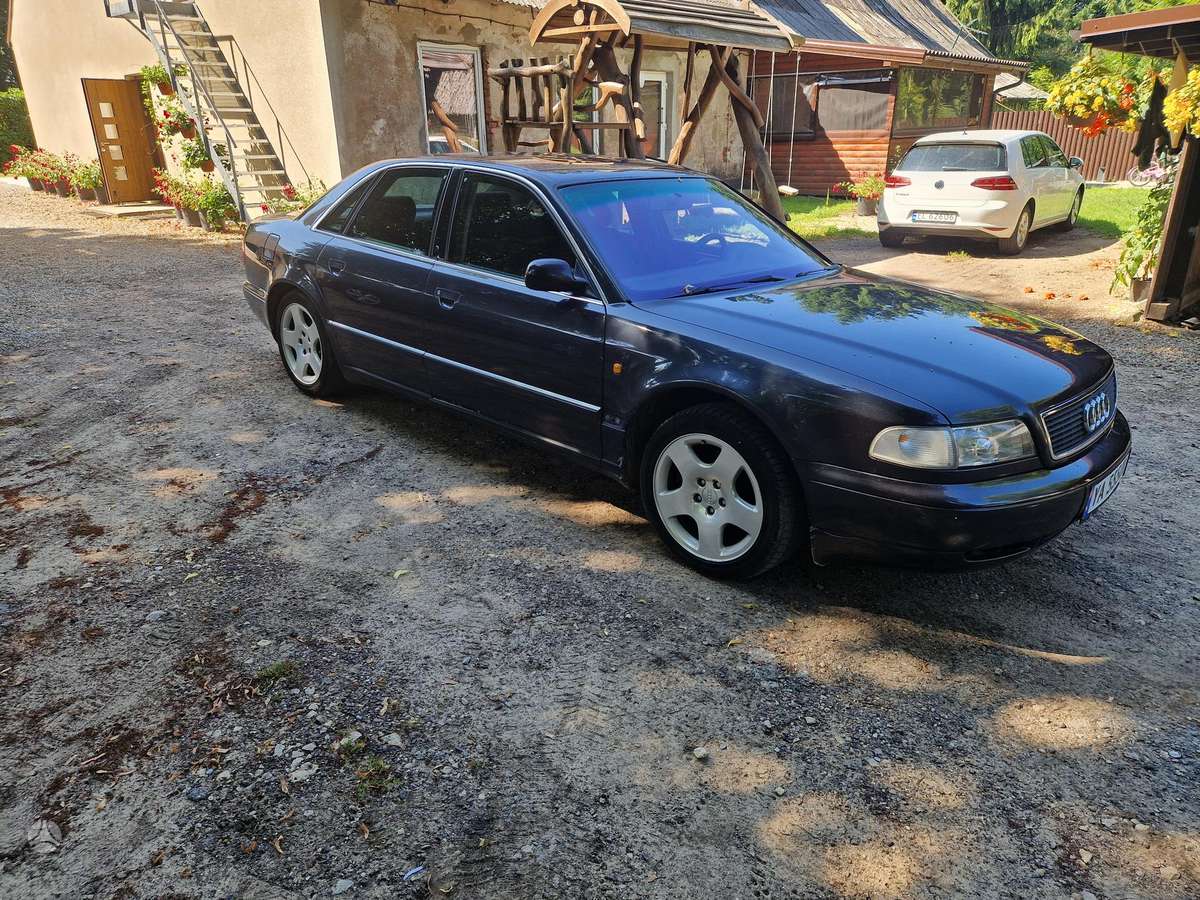 Audi A8, 2.8 l., sedanas