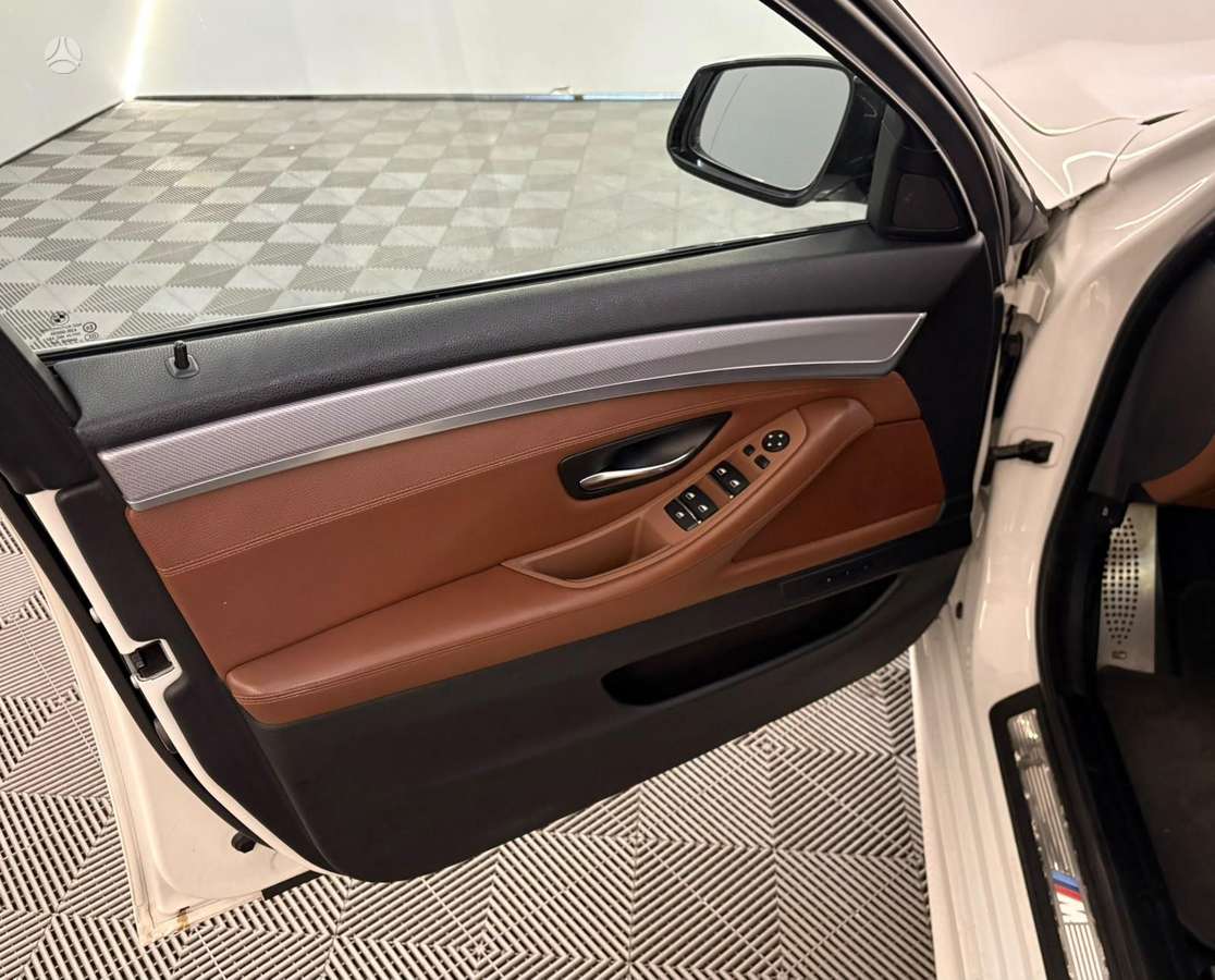 BMW 520, 2.0 l., Универсал
