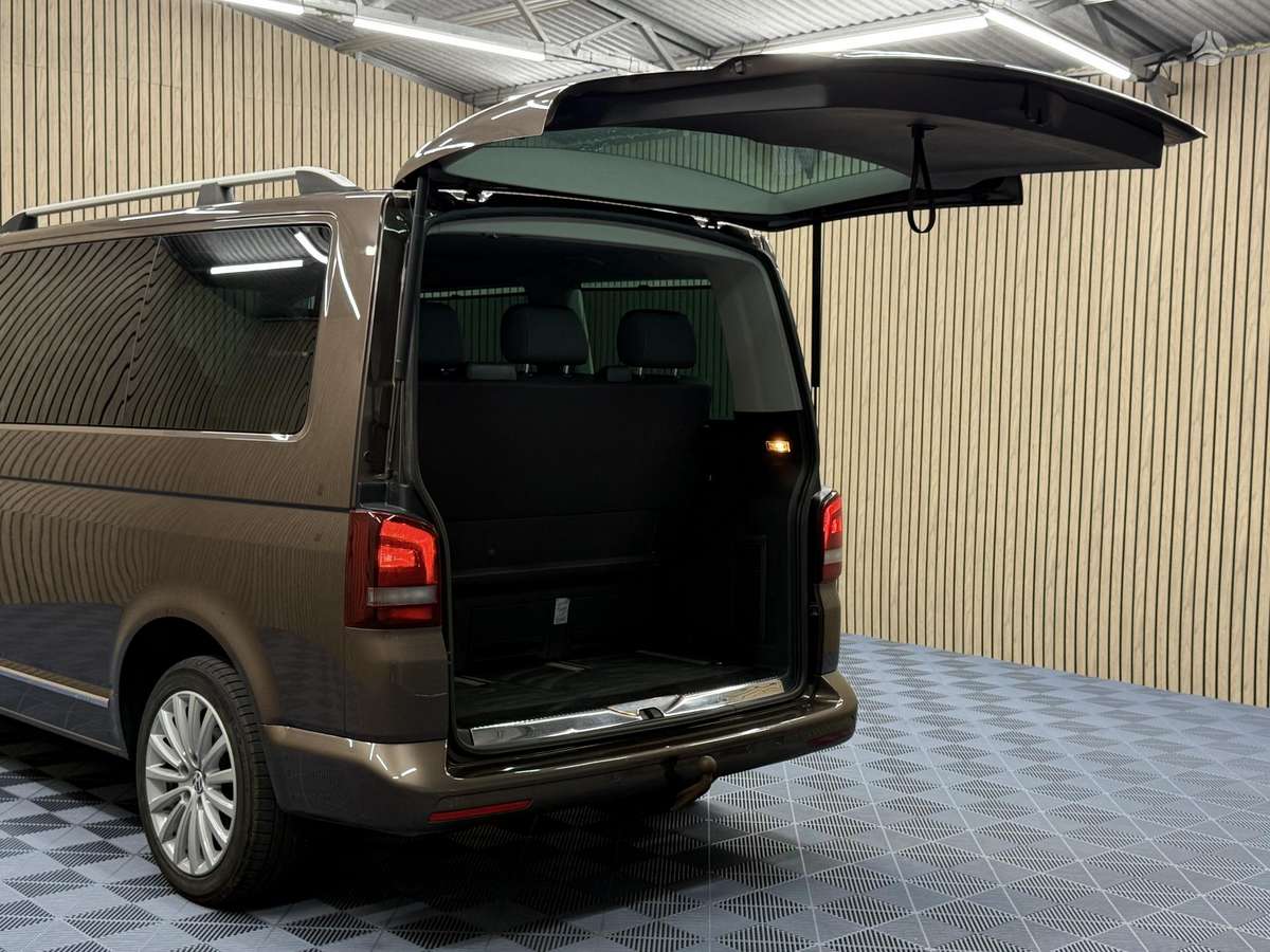 Volkswagen Multivan - 12