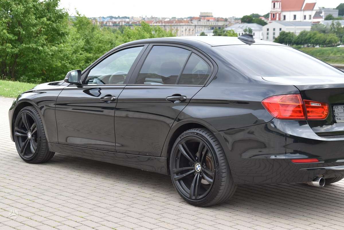 BMW 320, 2.0 l., Седан