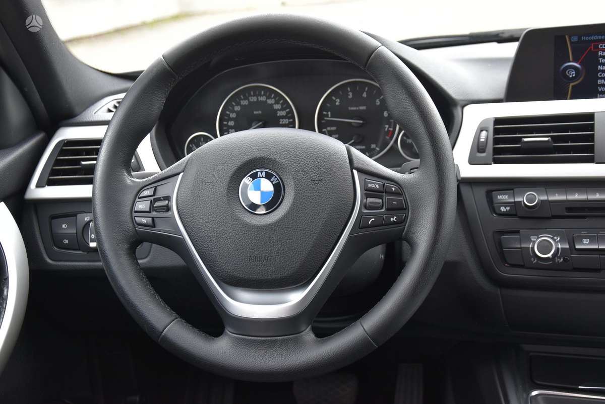 BMW 320, 2.0 l., Седан