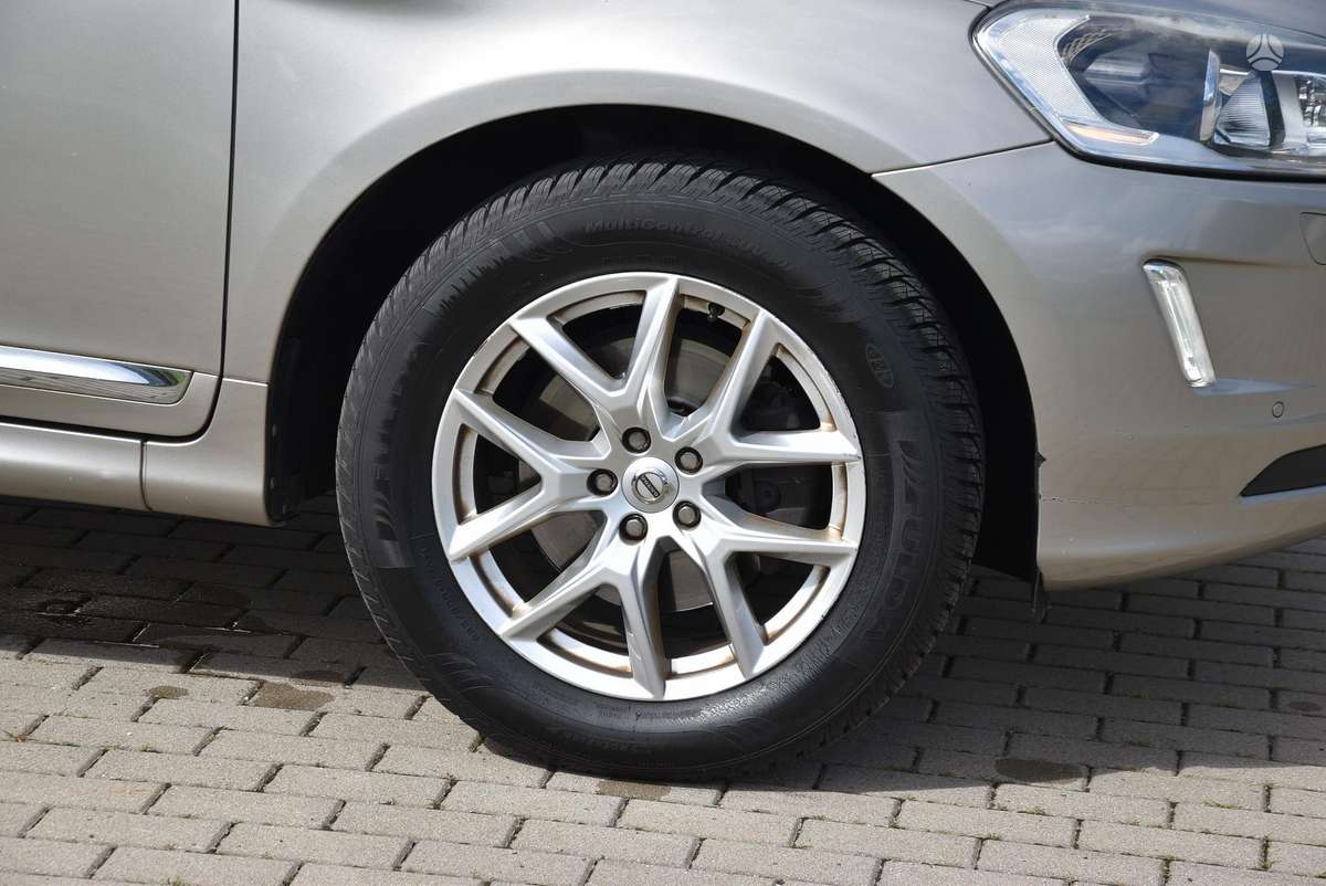 Volvo XC60 - 8
