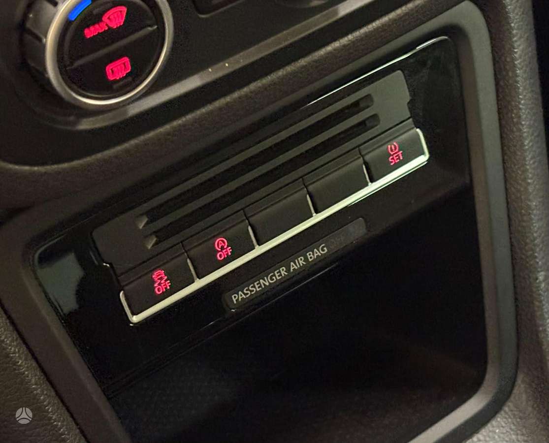 Volkswagen Sharan - 8