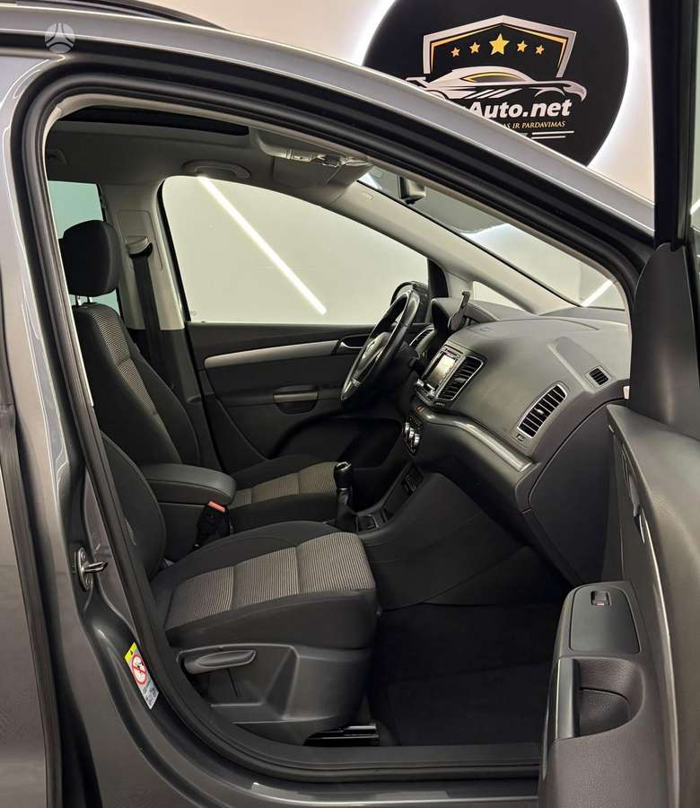 Volkswagen Sharan - 9