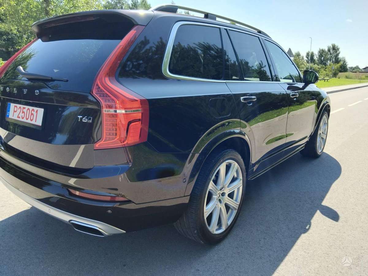 Volvo XC90 - 12