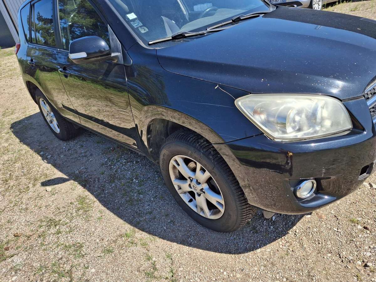 Toyota RAV4 - 9