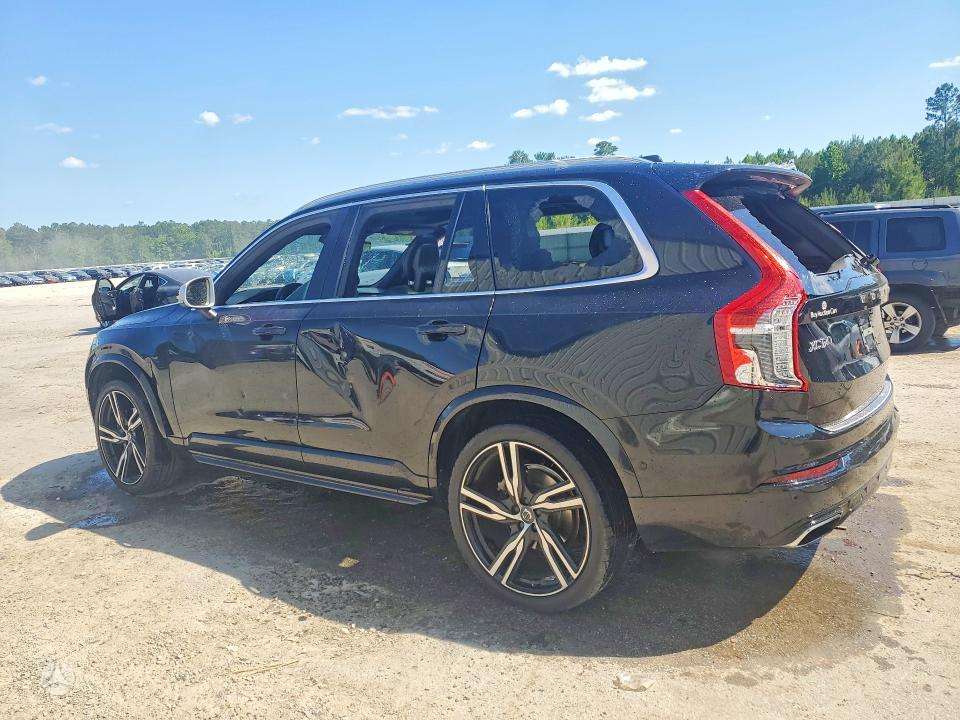 Volvo XC90 - 2