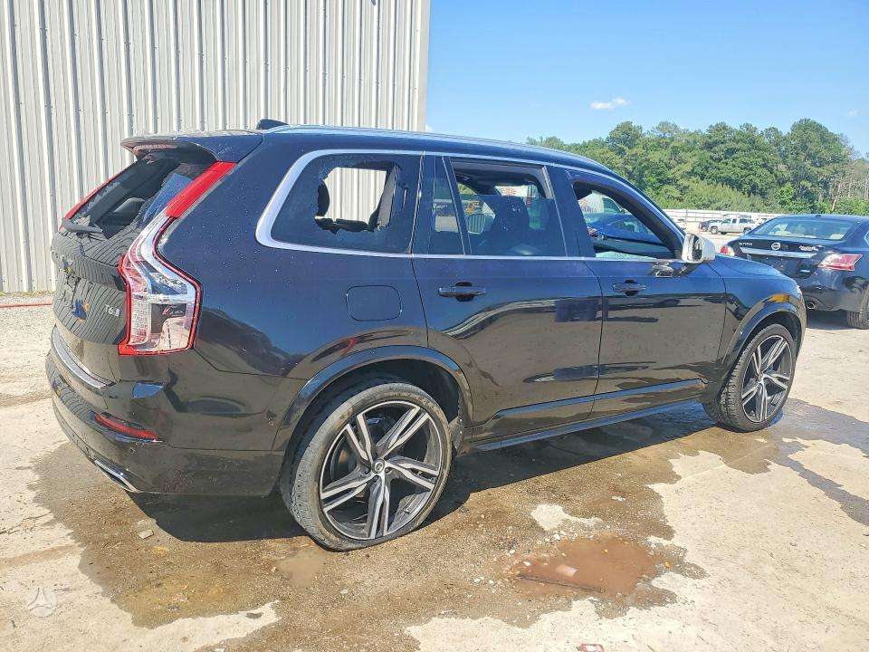 Volvo XC90 - 3
