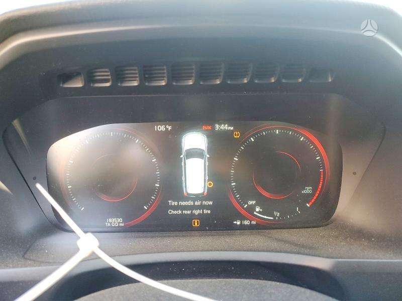 Volvo XC90 - 9