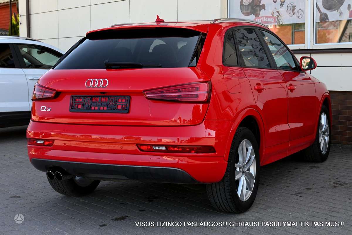 Audi Q3, 2.0 l., off-road / crossover