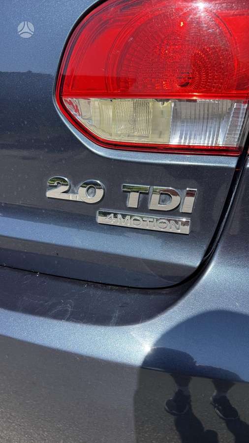 Volkswagen Golf - 1